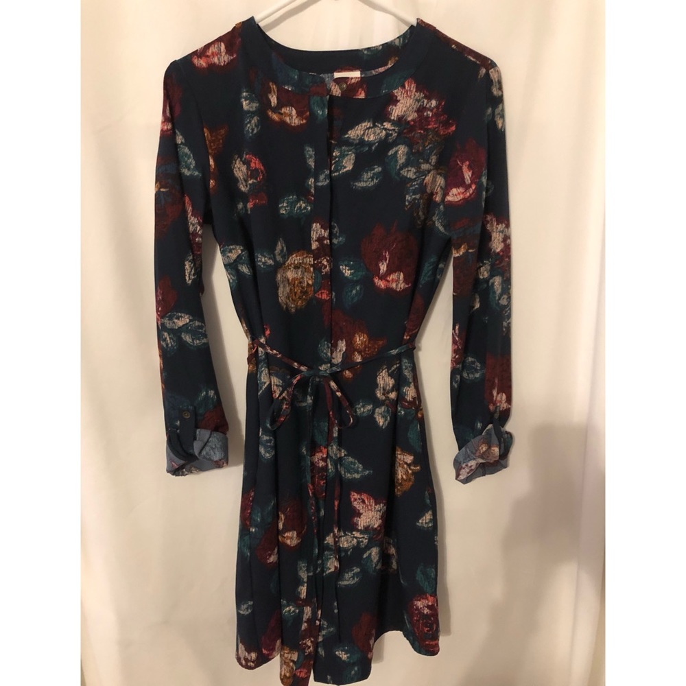 Merona woman’s dress SZ S with a draw string waist